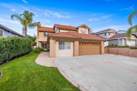 Photo of 28610 Greenwood Pl, Castaic, CA 91384 (MLS # SR26024521)