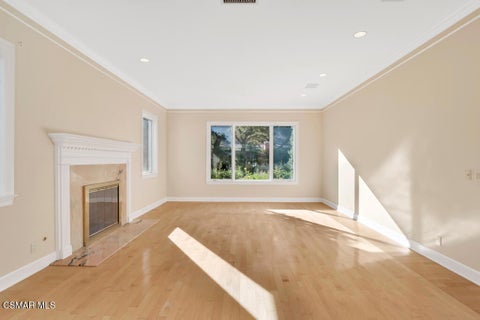 Tiny photo for 591 W Stafford Road, Thousand Oaks, CA 91361 (MLS # 226004466)