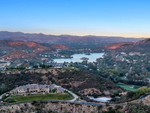 Tiny photo for 591 W Stafford Road, Thousand Oaks, CA 91361 (MLS # 226004466)