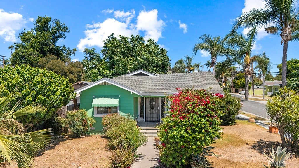 405 W Mcfadden AVE