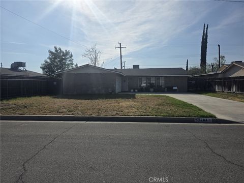 Photo of 7784 Drummond Ave, Highland, CA 92346 (MLS # IG26066119)