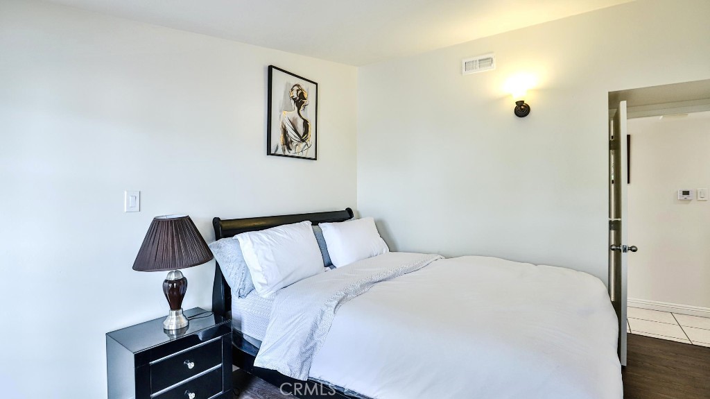 Anaheim Crest (ANCR) - Residential