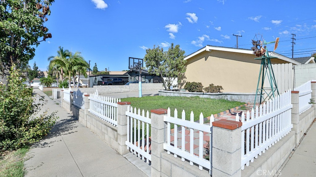Anaheim Crest (ANCR) - Residential
