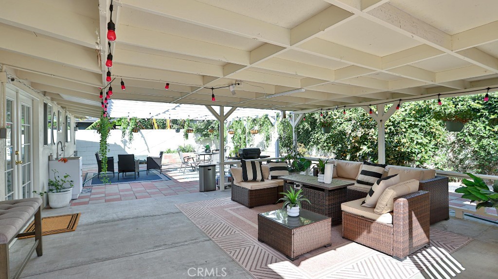 Anaheim Crest (ANCR) - Residential