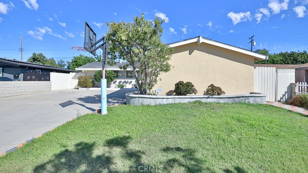 Anaheim Crest (ANCR) - Residential