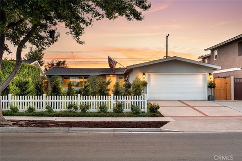 Photo of 3217 Montana Ave, Costa Mesa, CA 92626 (MLS # NP26067935)