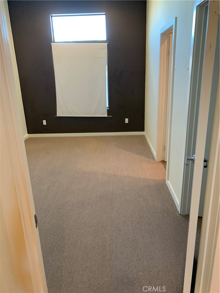 Palm Springs C.C. (33113) - Residential Lease