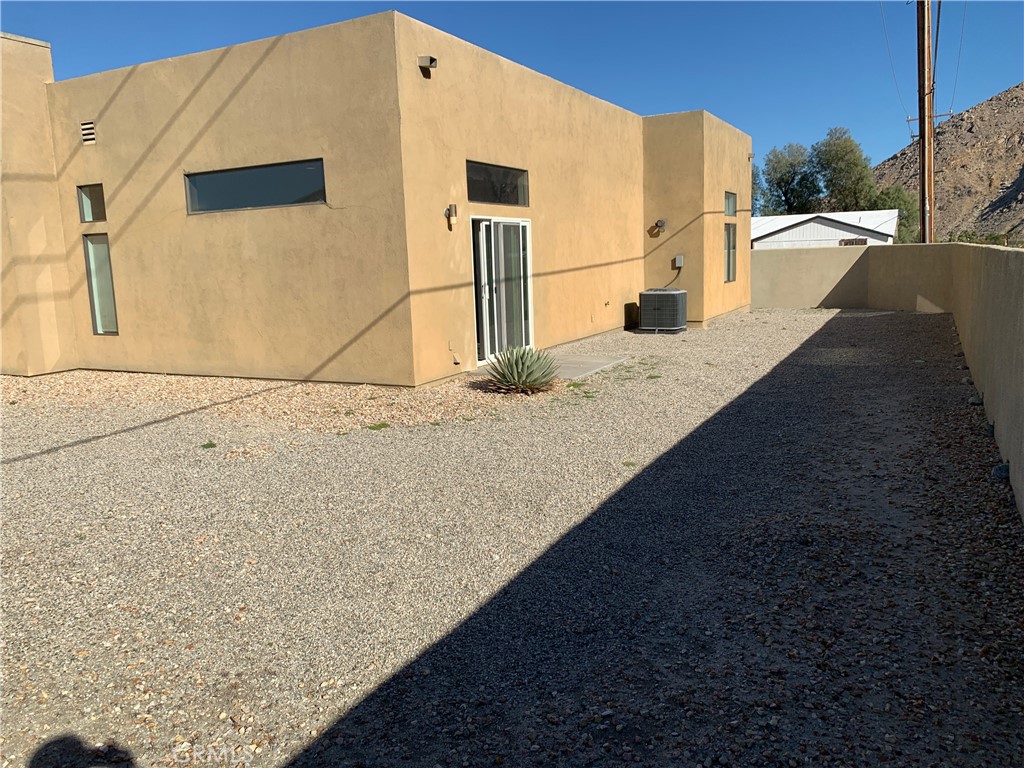 Palm Springs C.C. (33113) - Residential Lease