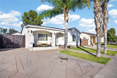 Photo of 1915 7th St, San Fernando, CA 91340 (MLS # SR26085955)