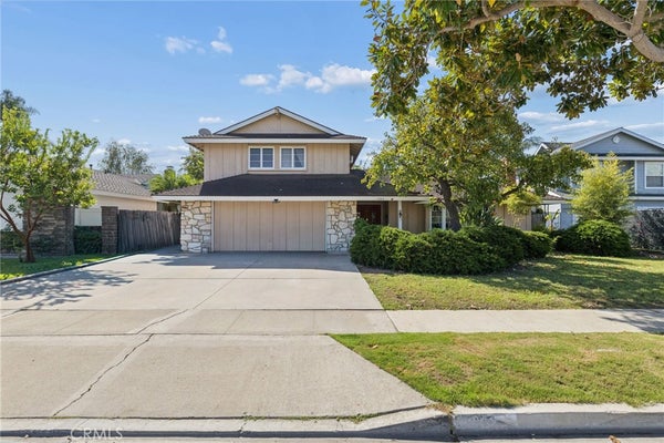 1965 FLAMINGO DR, COSTA MESA, CA 92626 - Image c84bd88d2eb3bf809f4dc8e7e028a2c7/4261392667