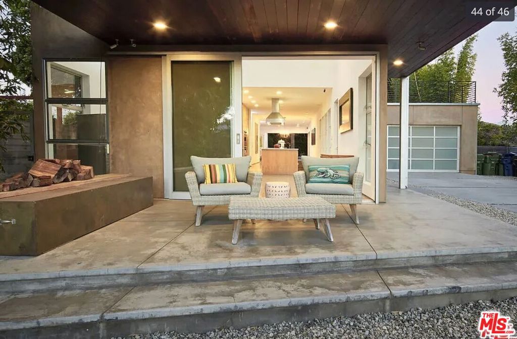 4430 Lindblade Drive