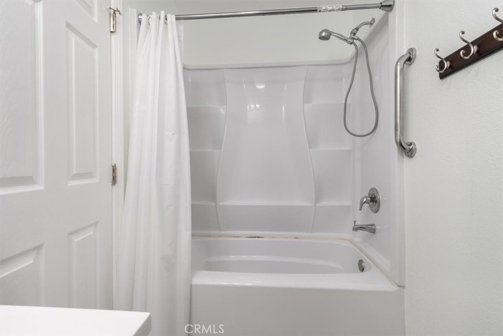 The Redwoods (REDW) - Residential