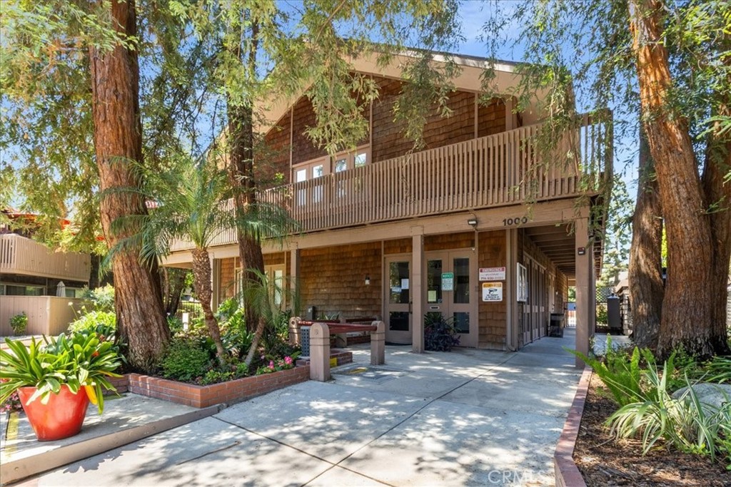 The Redwoods (REDW) - Residential