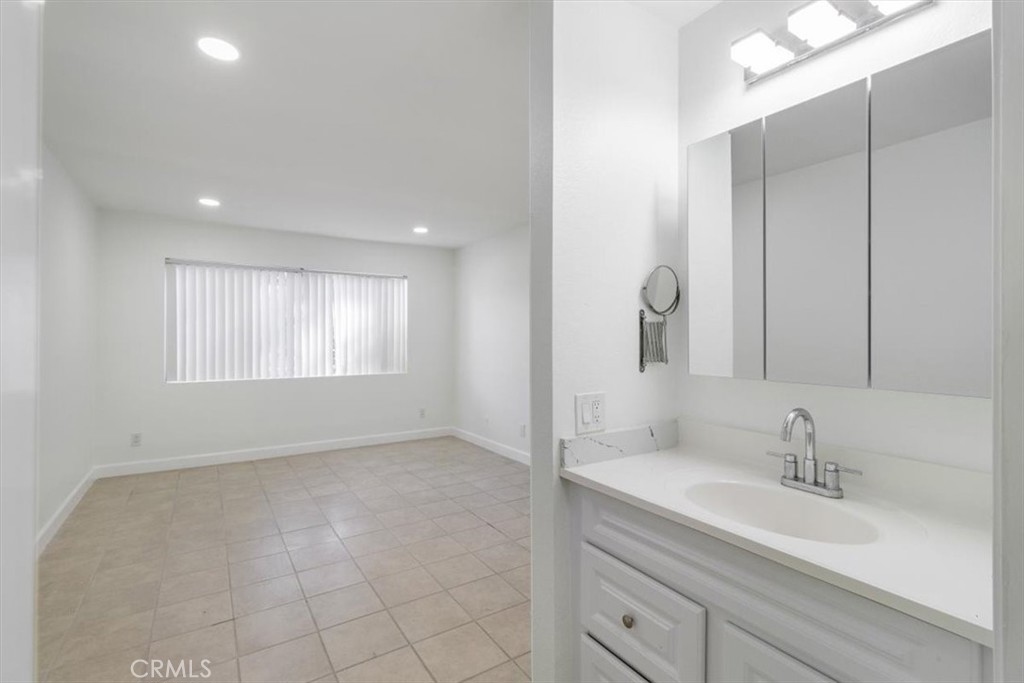 The Redwoods (REDW) - Residential