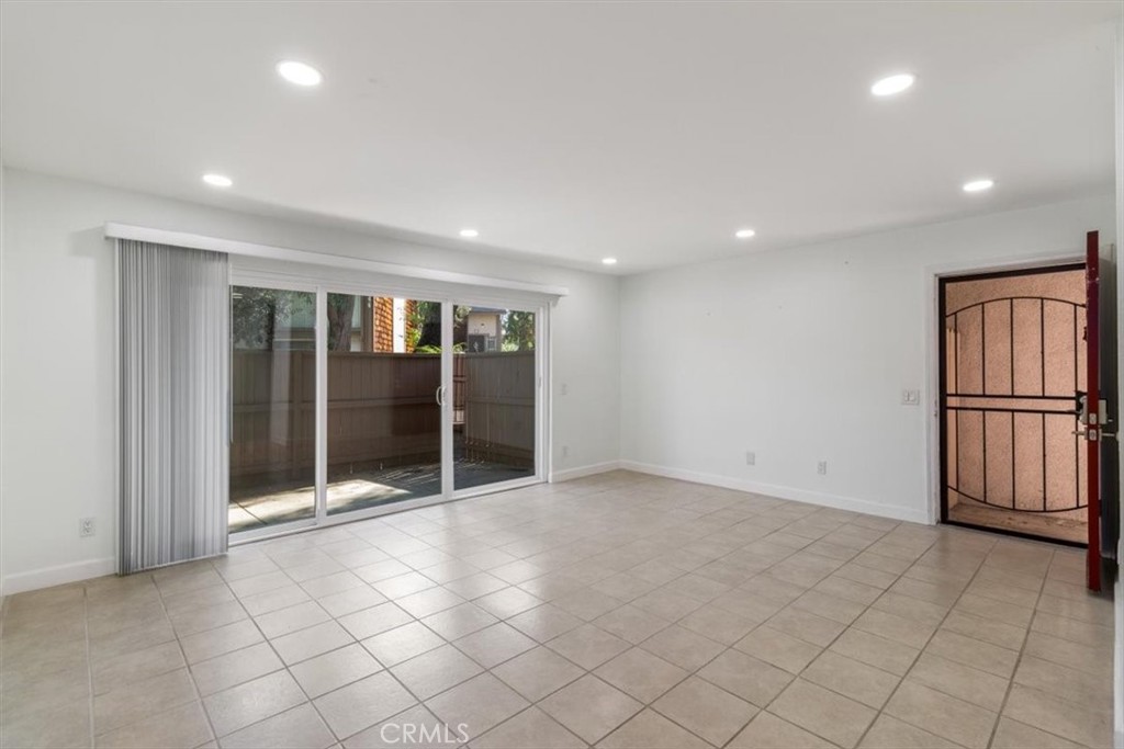 1044 Cabrillo Park B