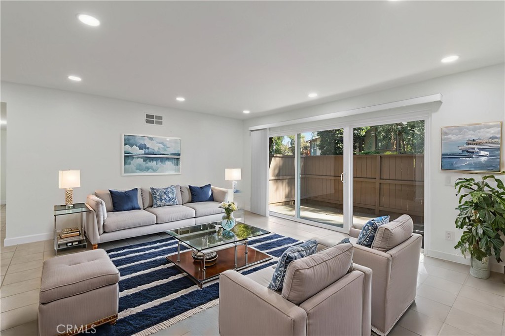 The Redwoods (REDW) - Residential