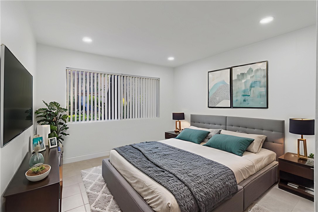 The Redwoods (REDW) - Residential