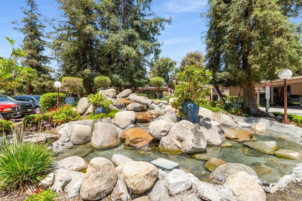 The Redwoods (REDW) - Residential