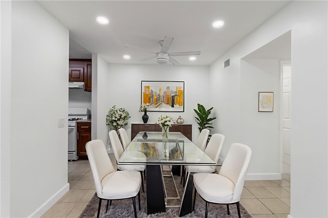 The Redwoods (REDW) - Residential