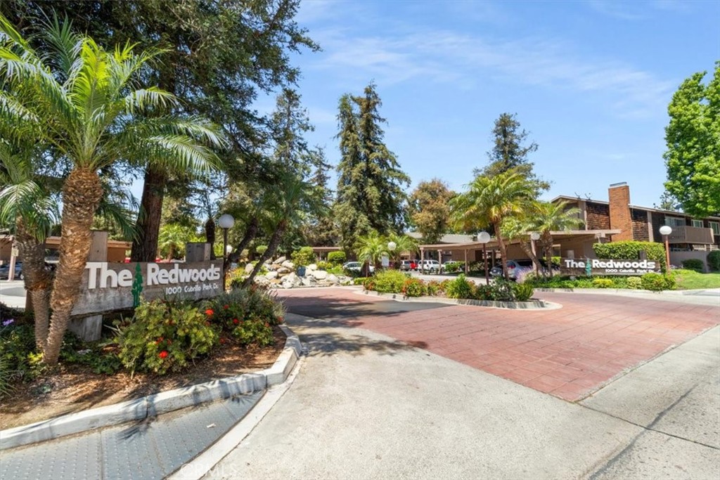 The Redwoods (REDW) - Residential