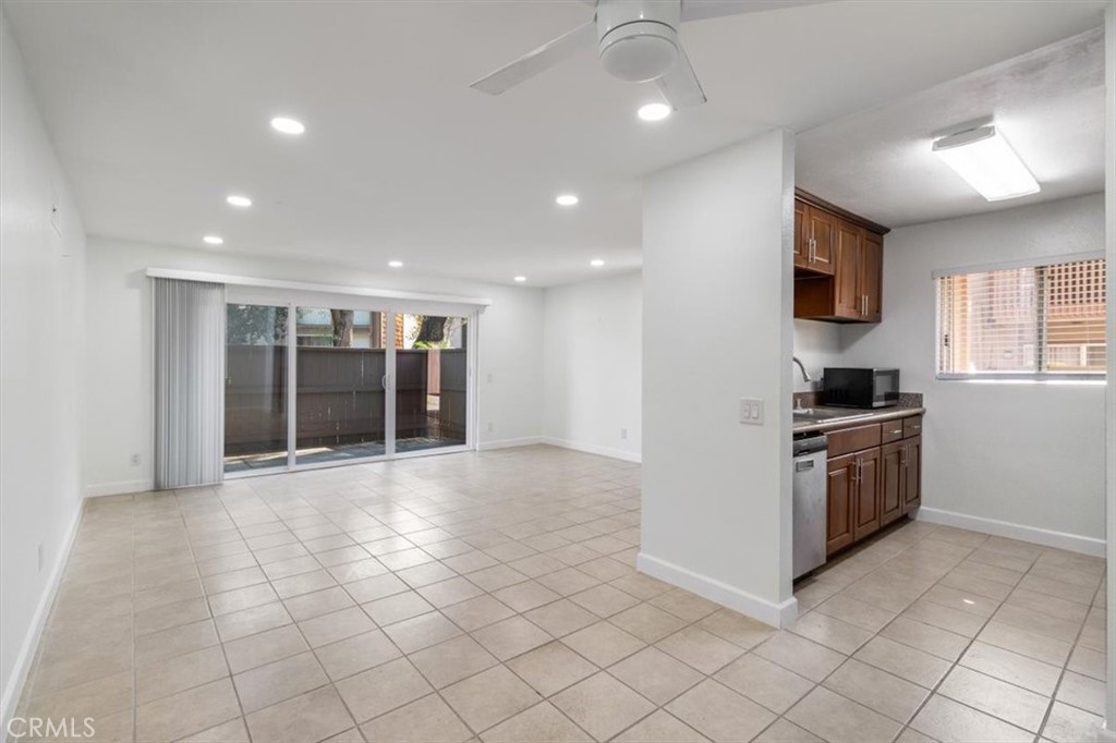 The Redwoods (REDW) - Residential