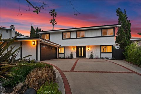 6216 Ellenview Avenue West Hills CA 91307