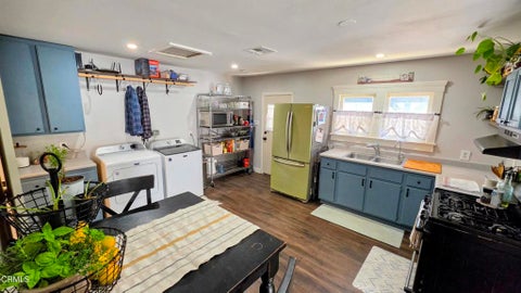 Tiny photo for 712 Main Street, Piru, CA 93040 (MLS # V1-36598)