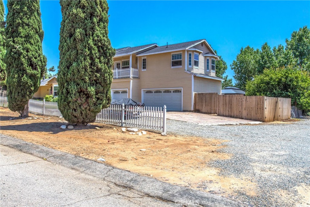 375 E County Line Road