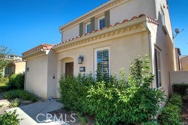 BEAUTIFUL PLAN 4 IN TUSCANY! RARE FIND WITH OWN LARGE RESORT STYLE BACKYARD WITH WATER FOUNTAIN. FEATURES 4 BEDROOMS, 3 BATHS, ONE BEDROOM DOWNSTAIRS WITH BATH. OPEN FLOOR PLAN, HARDWOOD FLOORS, GRANITE COUNTERS IN KITCHEN, LIVING ROOM WITH PLANTATION SHUTTERS, FORMAL DINING, TRUE MASTER SUITE WITH WALK-IN CLOSET AND PRIVATE BATH. SPACIOUS BEDROOMS, 2 GARAGE PARKING AREAS. GARDENING SERVICES INCLUDED. GREAT SCHOOL DISTRICT. THIS IS RESORT STYLE LIVING WITH COMMUNITY POOL & SPA, BBQ, CLOSE TO THE VINEYARDS, SHOPPING, DINING & HIKING TRAILS. GATED COMMUNITY. THIS IS A MUST SEE!!!