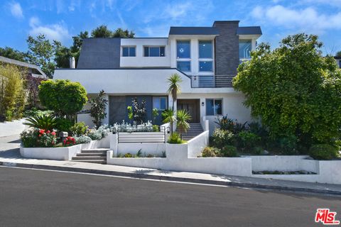 3539 Alana Drive Sherman Oaks CA 91403