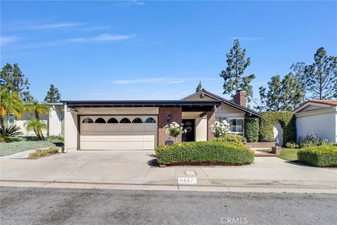 Photo of 6437 E Calle Del Norte, Anaheim Hills, CA 92807 (MLS # LG26045995)