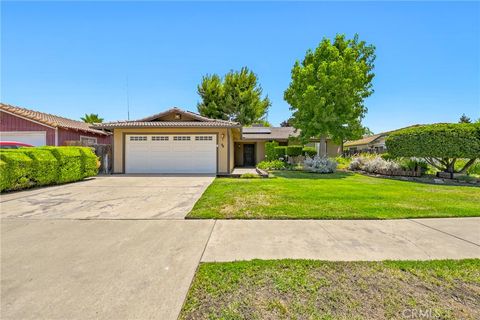Photo of 88 Sweetwater Avenue, Merced, CA 95341 (MLS # MC26133463)