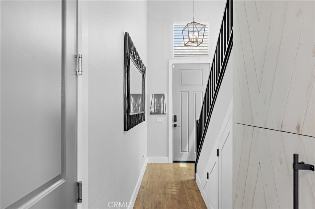 38496 Windingwalk