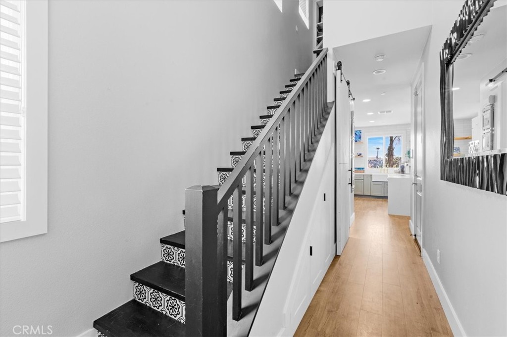 38496 Windingwalk