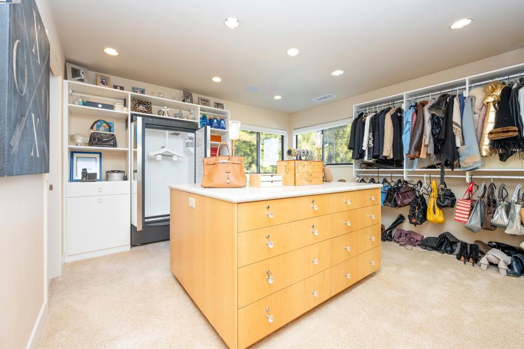 BLACKHAWK COUNTRY CLUB - Residential