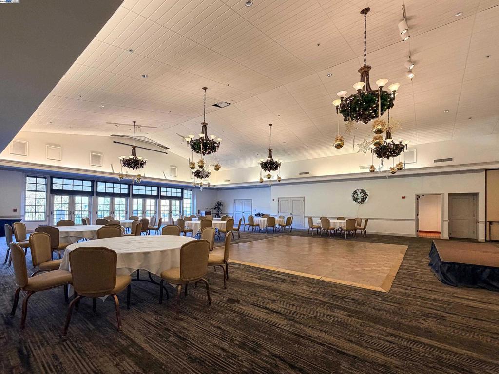 BLACKHAWK COUNTRY CLUB - Residential