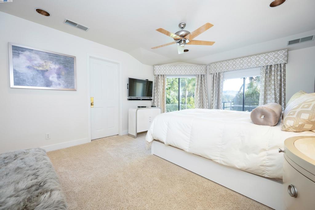 BLACKHAWK COUNTRY CLUB - Residential