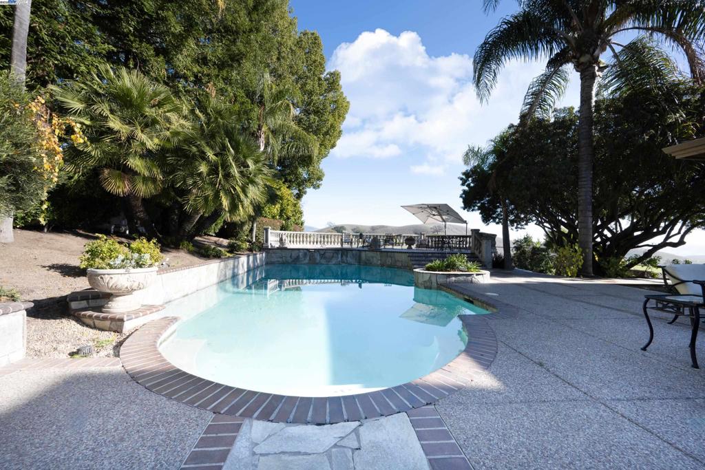 BLACKHAWK COUNTRY CLUB - Residential