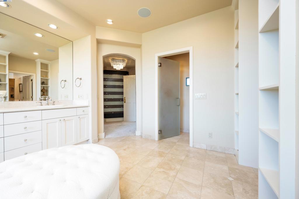 BLACKHAWK COUNTRY CLUB - Residential