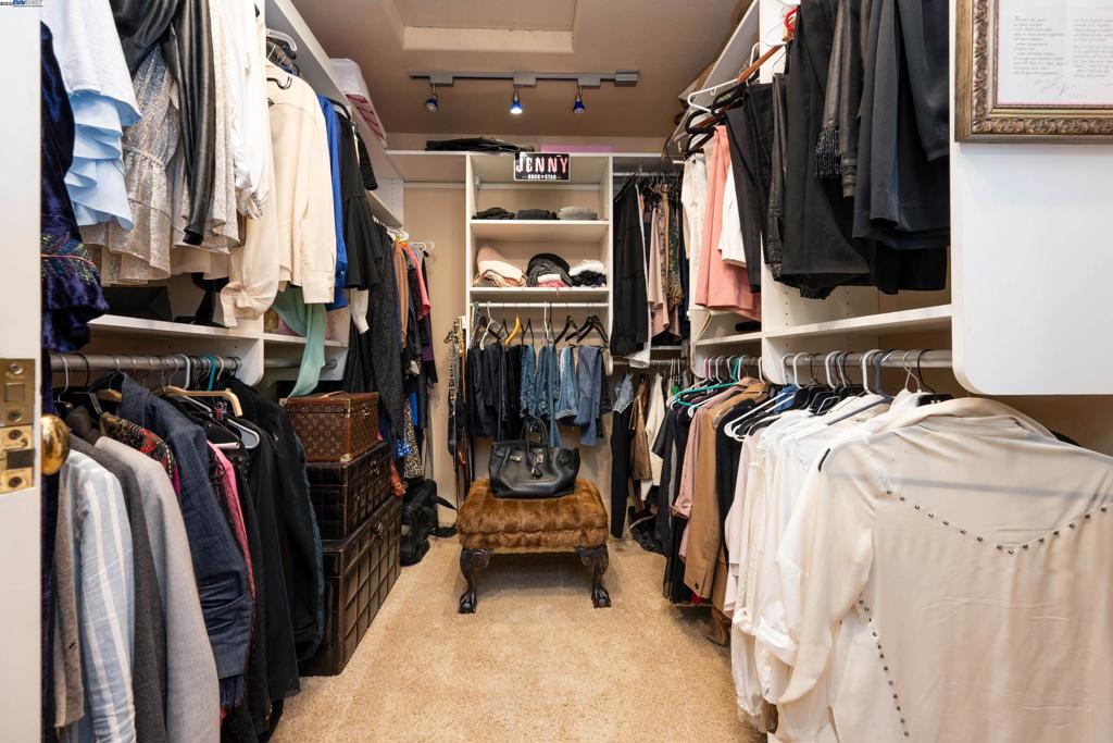 BLACKHAWK COUNTRY CLUB - Residential