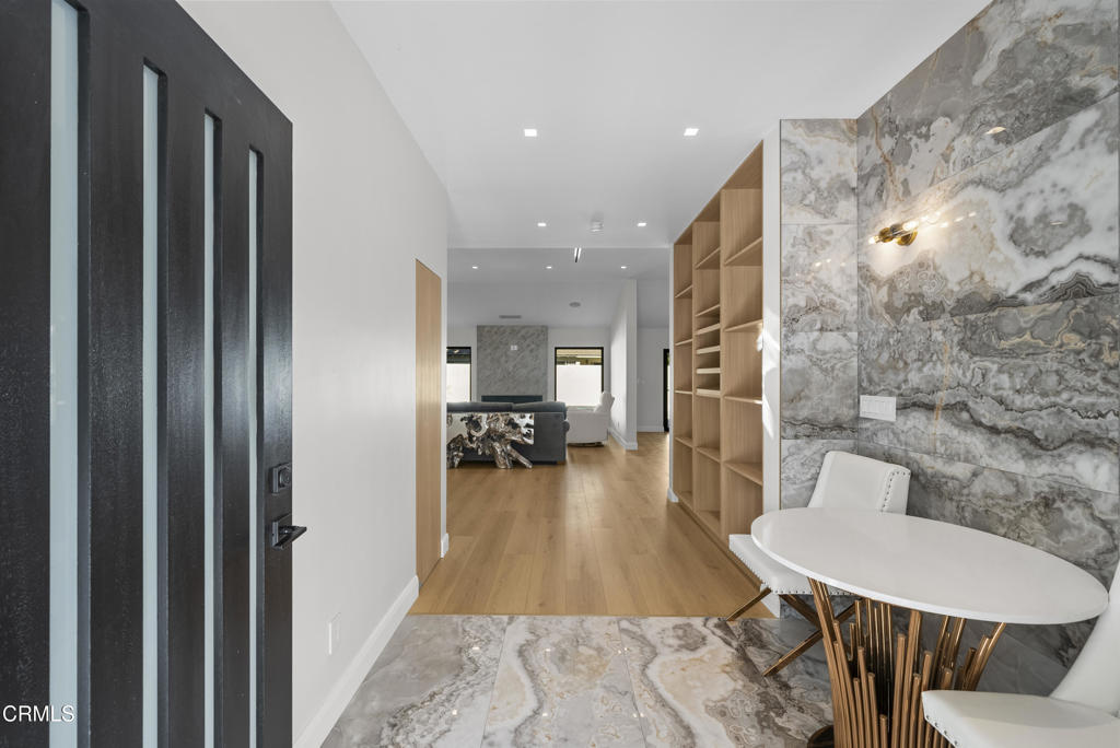 14145 Weddington Street