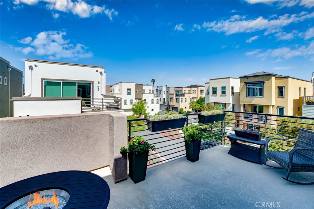 656 Daniel Freeman Circle