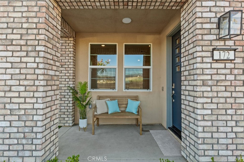 172 Rosebay Rd
