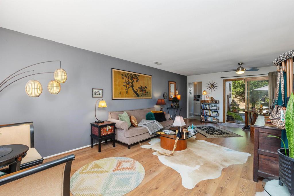 4558 Golden Ridge Dr.