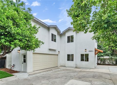 Photo of 1969 Fletcher Avenue #1/2, South Pasadena, CA 91030 (MLS # TR26050935)