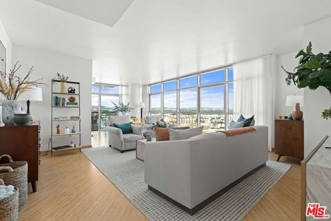 13700 Marina Pointe Drive 1423 Marina Del Rey CA 90292