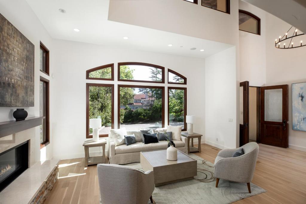 1330 Villa Drive
