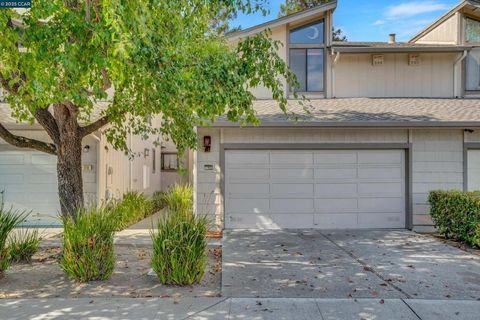 Photo of 1120 Holmes Way Way, Hayward, CA 94541 (MLS # 41111263) Photo of 1120 Holmes Way Way, Hayward, CA 94541 (MLS # 41111263)