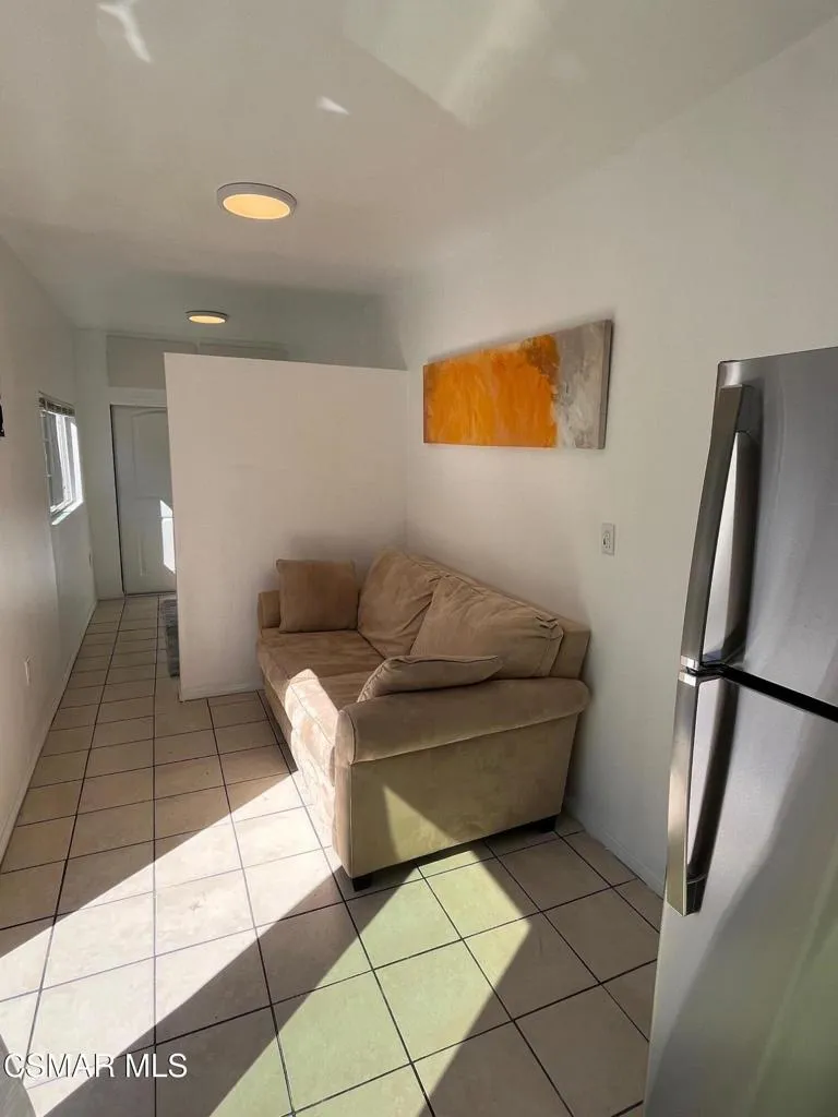 North Hills, California 91343, United States, 1 Bedroom Bedrooms, ,1 BathroomBathrooms,Residential,Active,230412