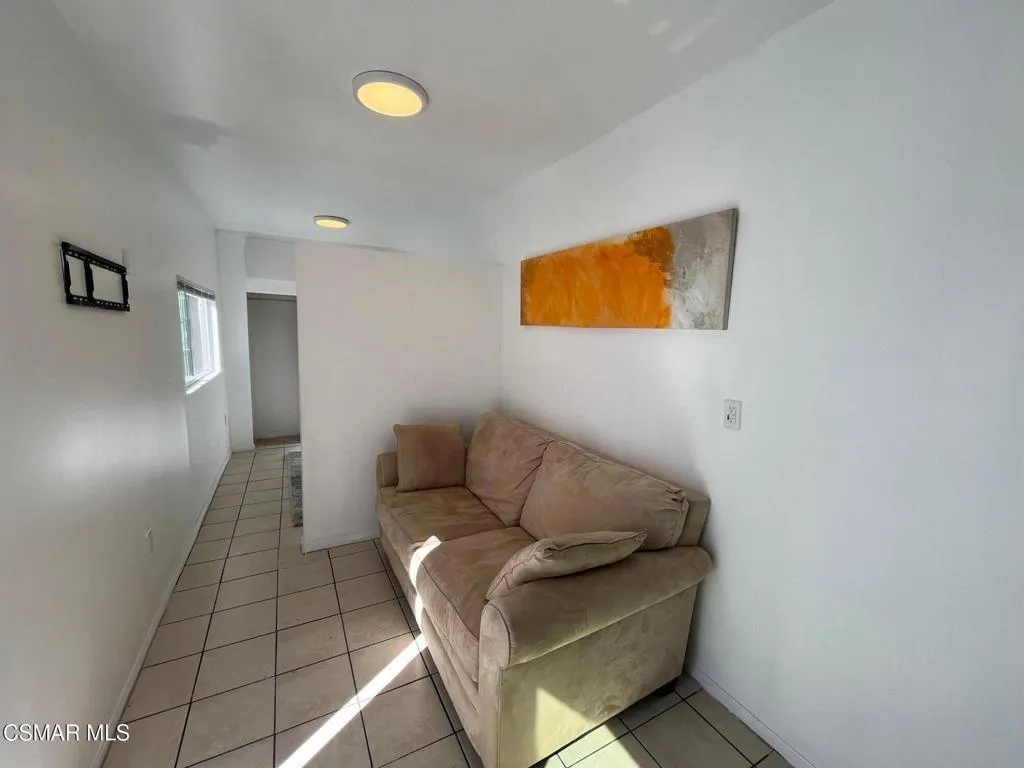 North Hills, California 91343, United States, 1 Bedroom Bedrooms, ,1 BathroomBathrooms,Residential,Active,230412